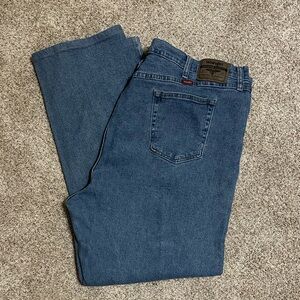 Wrangler Relaxed Blue Jeans Men’s size 46 x 34
